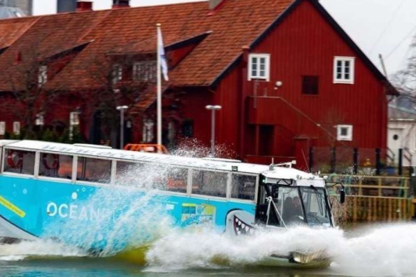 Boka en tur med amfibiebuss i Göteborg