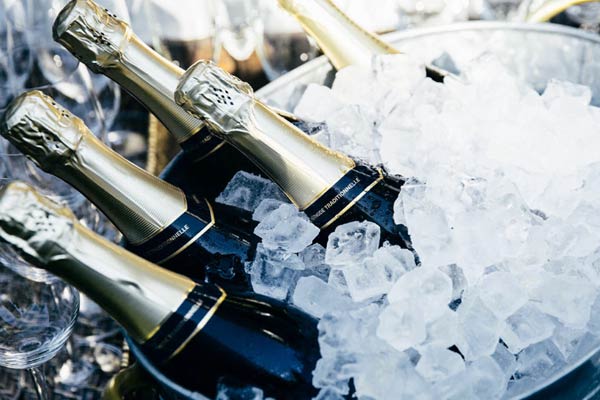Köp ett presentkort till Champagneprovning 2.0 i Göteborg