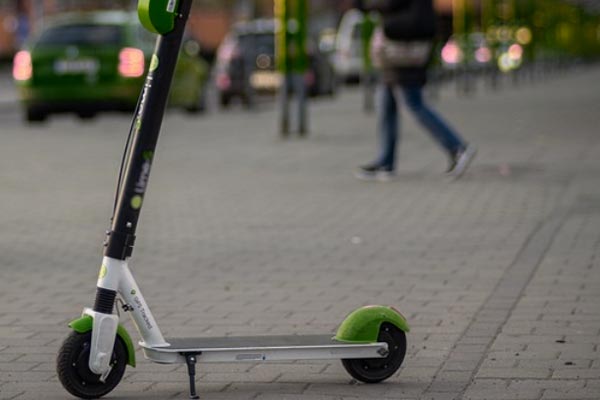 Ta dig runt med elspark i Göteborg