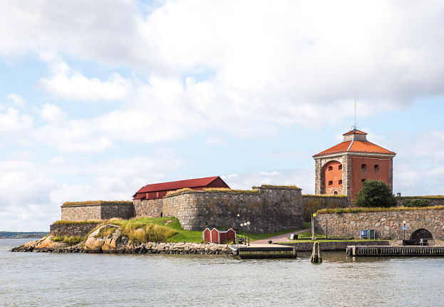 Boat tour to New Älvsborg Fortress in Gothenburg