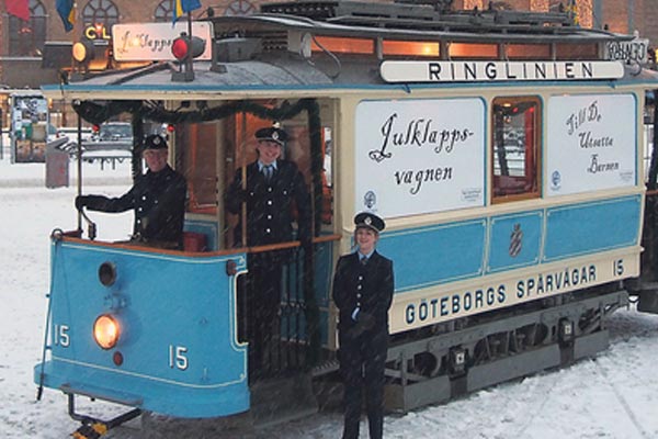 Julklappsvagnen vid Drottningtorget