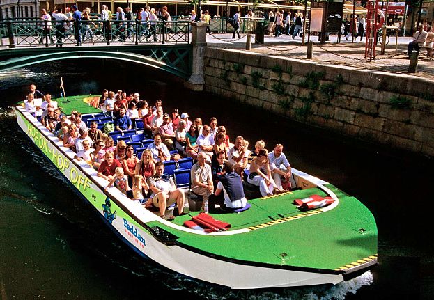 Book a boat tour with Paddan hop on/Hop off